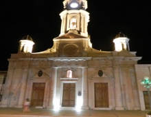 Iglesia por la noche