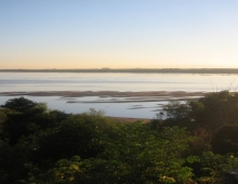 mirando el rio Huruguay al amanecer