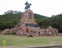 Monumento a Guemes 